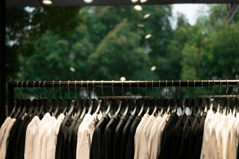 Installer une solution d’alarme performante pour boutique avec Global IP afin de sécuriser votre commerce en France